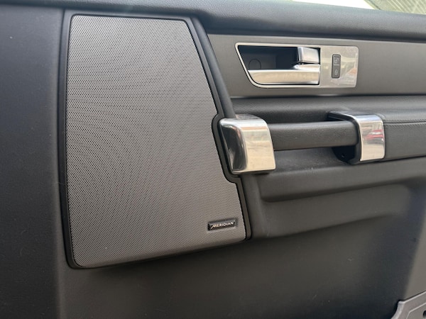 Used Land Rover Discovery 4 2016 for sale - 76135962: Photo 27