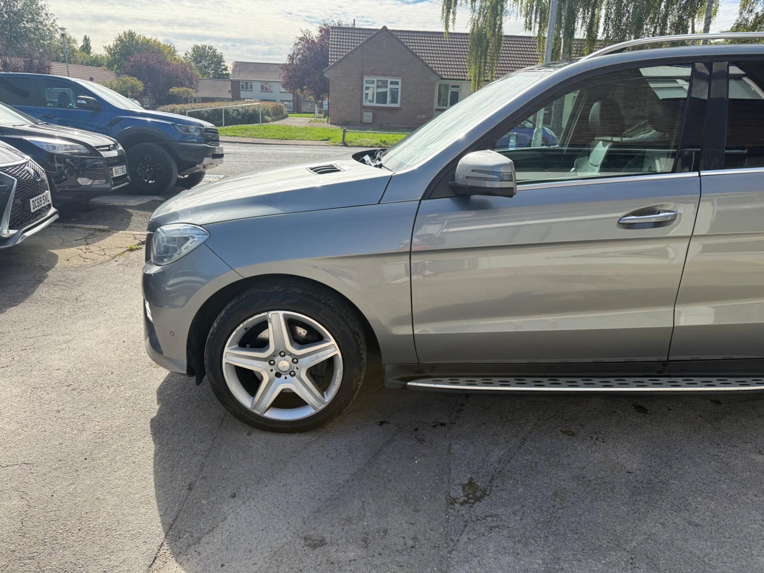 Used Mercedes-Benz M-Class 2015 for sale - 76136975: Photo 11