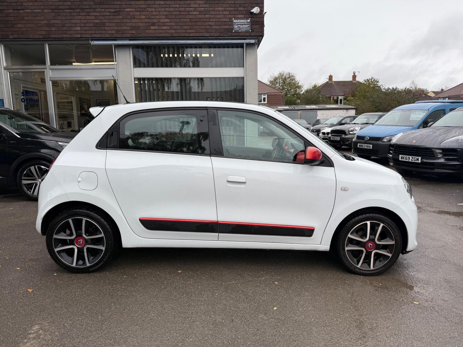 Used Renault Twingo 2015 for sale - 76409036: Photo 2