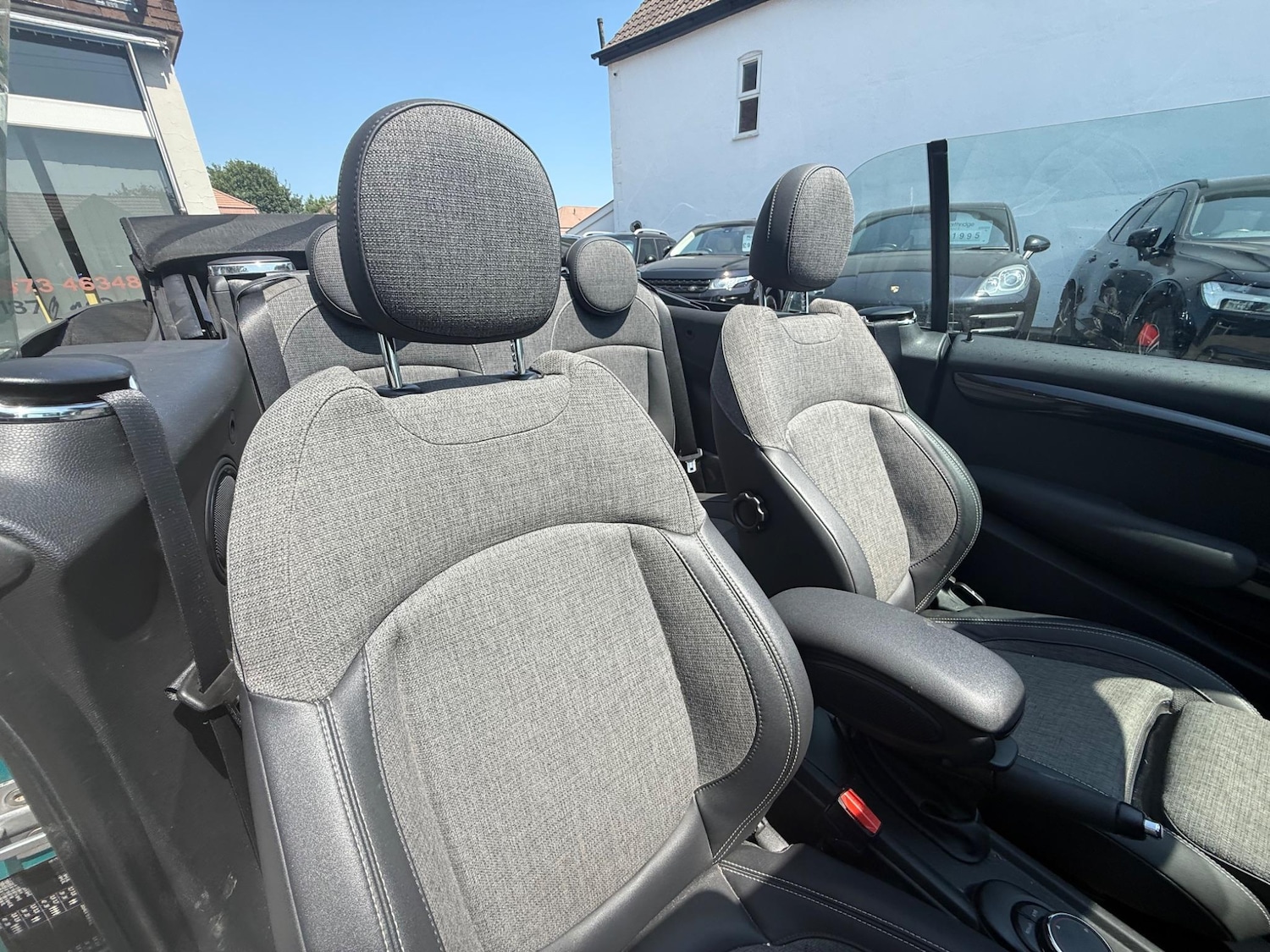 Used MINI Convertible 2016 for sale - 76179413: Photo 26