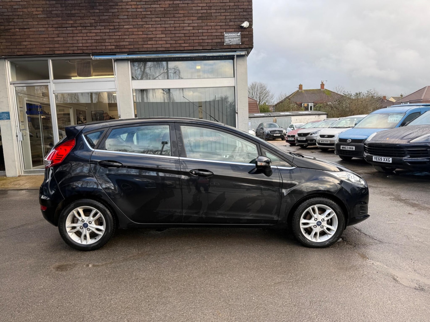 Used Ford Fiesta 2016 for sale - 77291590: Photo 2