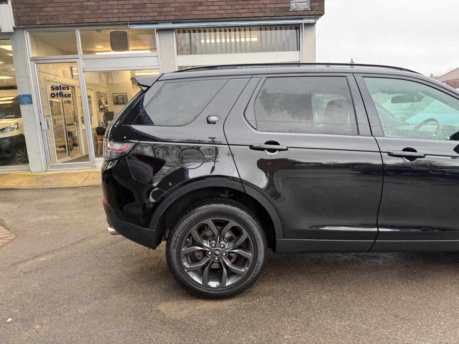 Used Land Rover Discovery Sport for sale - 77598842: Photo 3