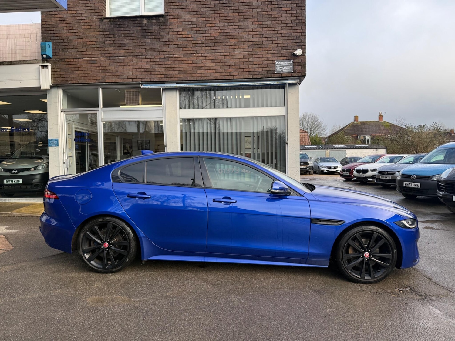Used Jaguar XE 2019 for sale - 77510476: Photo 11