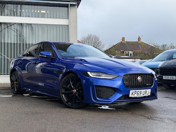 Used Jaguar XE 2019 for sale - 77510476: Photo