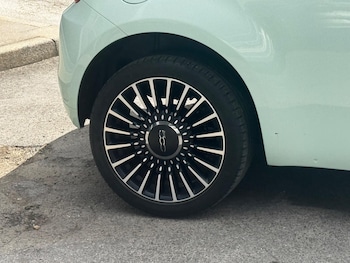 Used Fiat 500 2018 for sale - 79336589: Photo