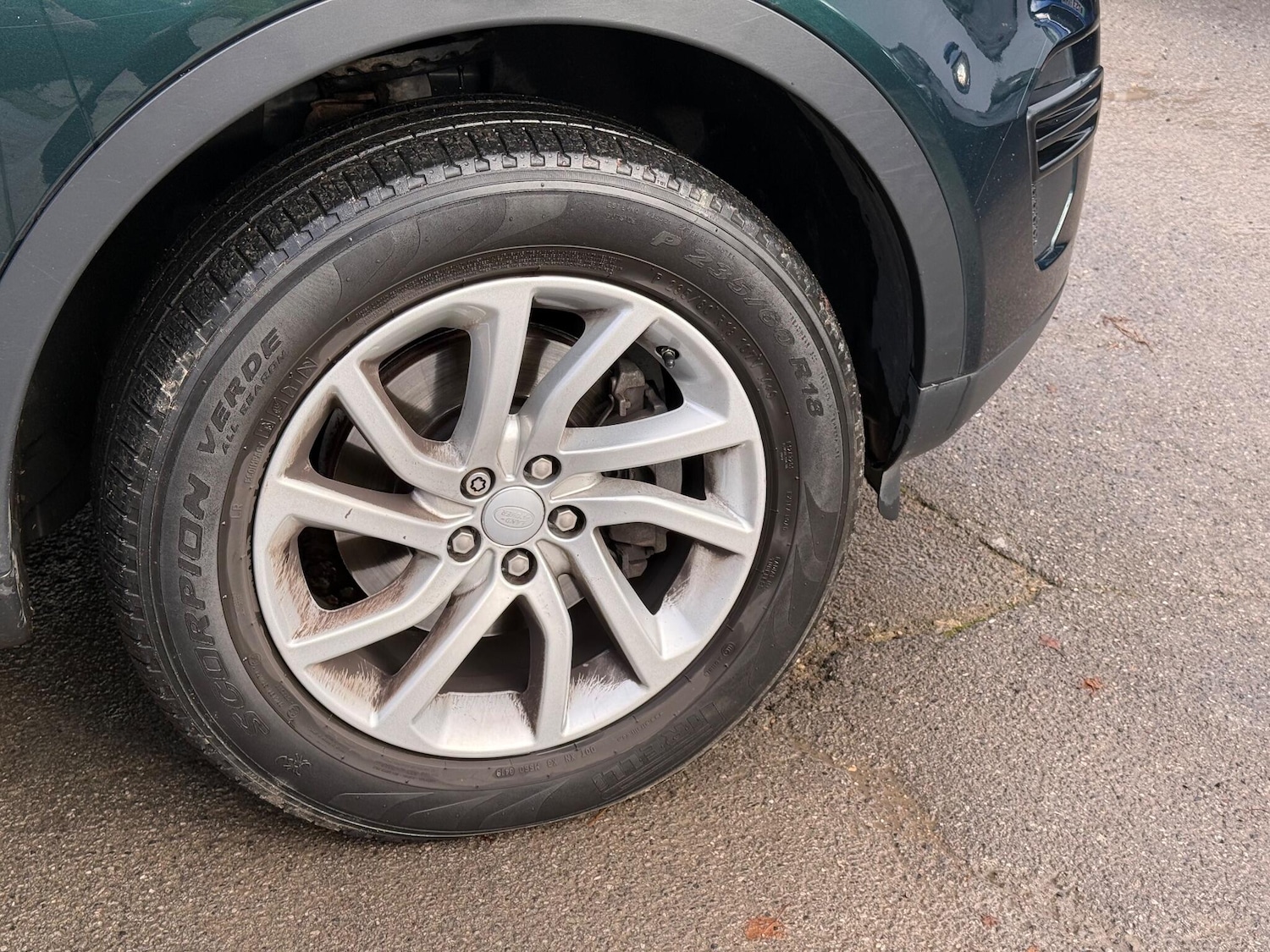 Used Land Rover Discovery Sport 2016 for sale - 76926480: Photo 15