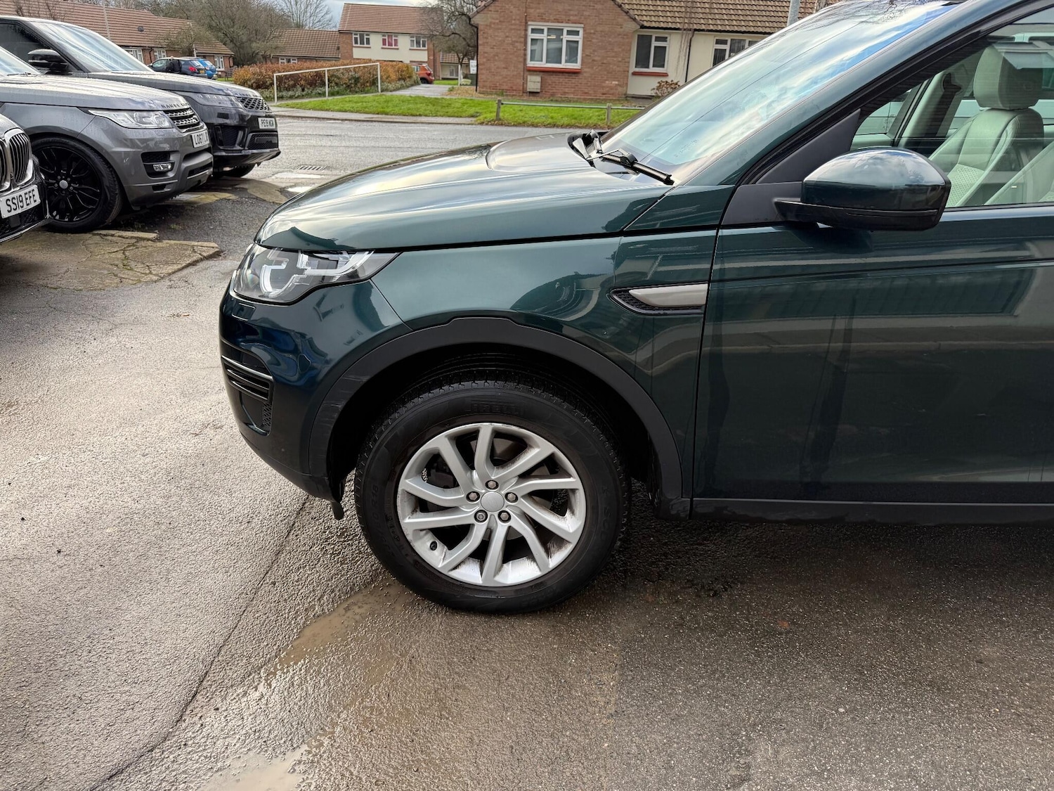 Used Land Rover Discovery Sport 2016 for sale - 76926480: Photo 21