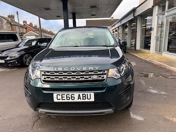 Used Land Rover Discovery Sport 2016 for sale - 76926480: Photo