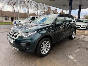 Used Land Rover Discovery Sport 2016 for sale - 76926480: Photo