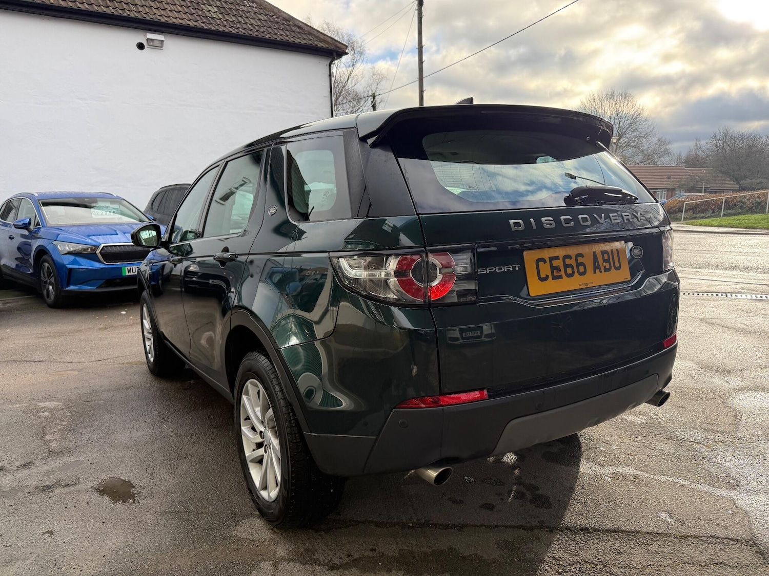 Used Land Rover Discovery Sport 2016 for sale - 76926480: Photo 4