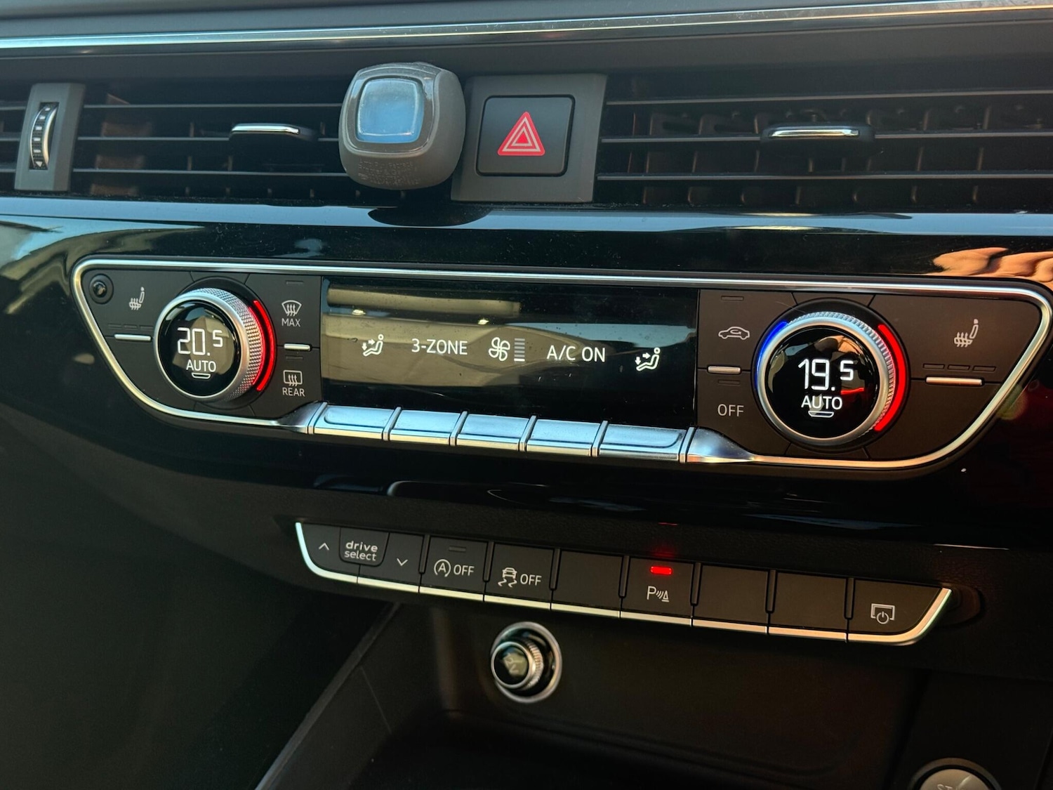 Used Audi A4 2017 for sale - 76801356: Photo 26