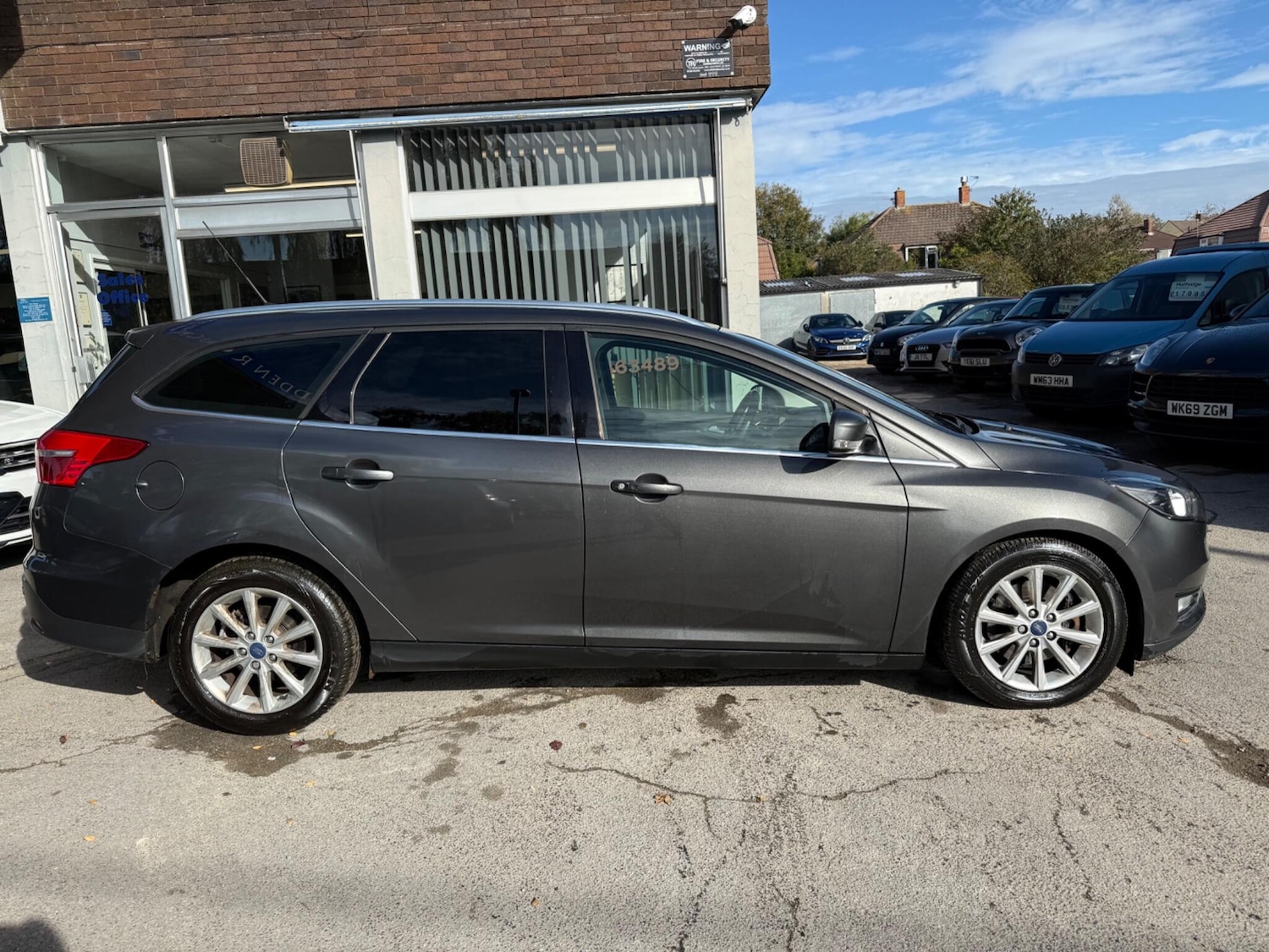 Used Ford Focus 2017 for sale - 76348850: Photo 6