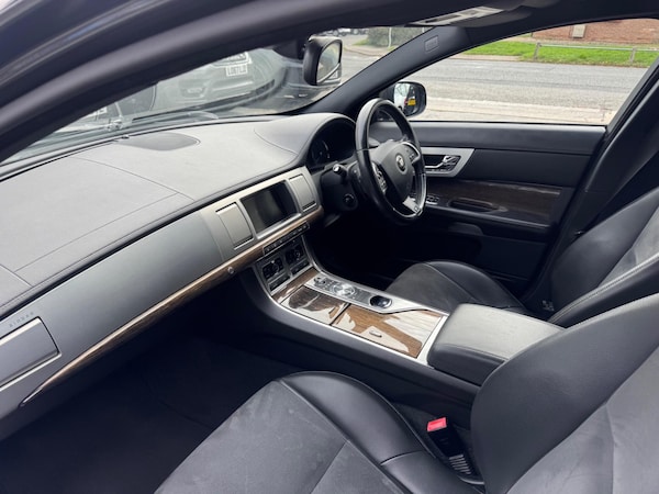Used Jaguar XF 2014 for sale - 76307109: Photo 16