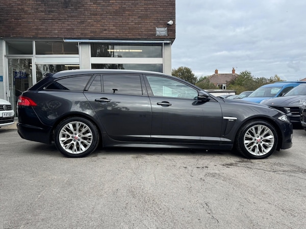 Used Jaguar XF 2014 for sale - 76307109: Photo 2