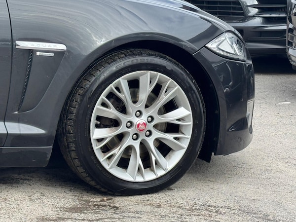 Used Jaguar XF 2014 for sale - 76307109: Photo 5