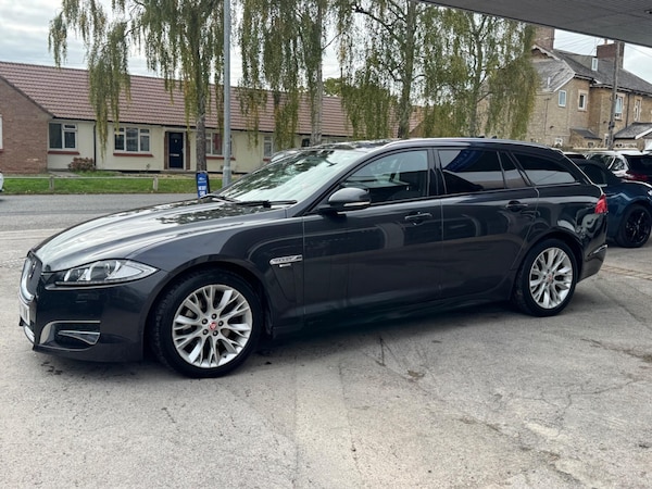 Used Jaguar XF 2014 for sale - 76307109: Photo 9