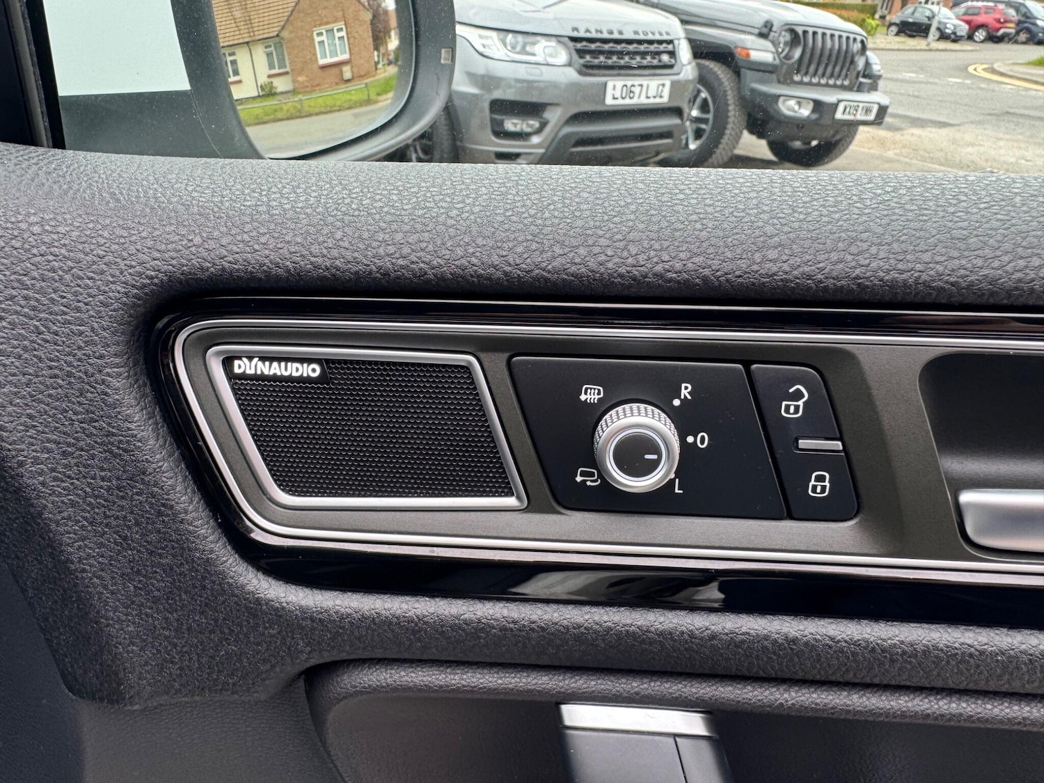 Used Volkswagen Touareg 2015 for sale - 78099893: Photo 19