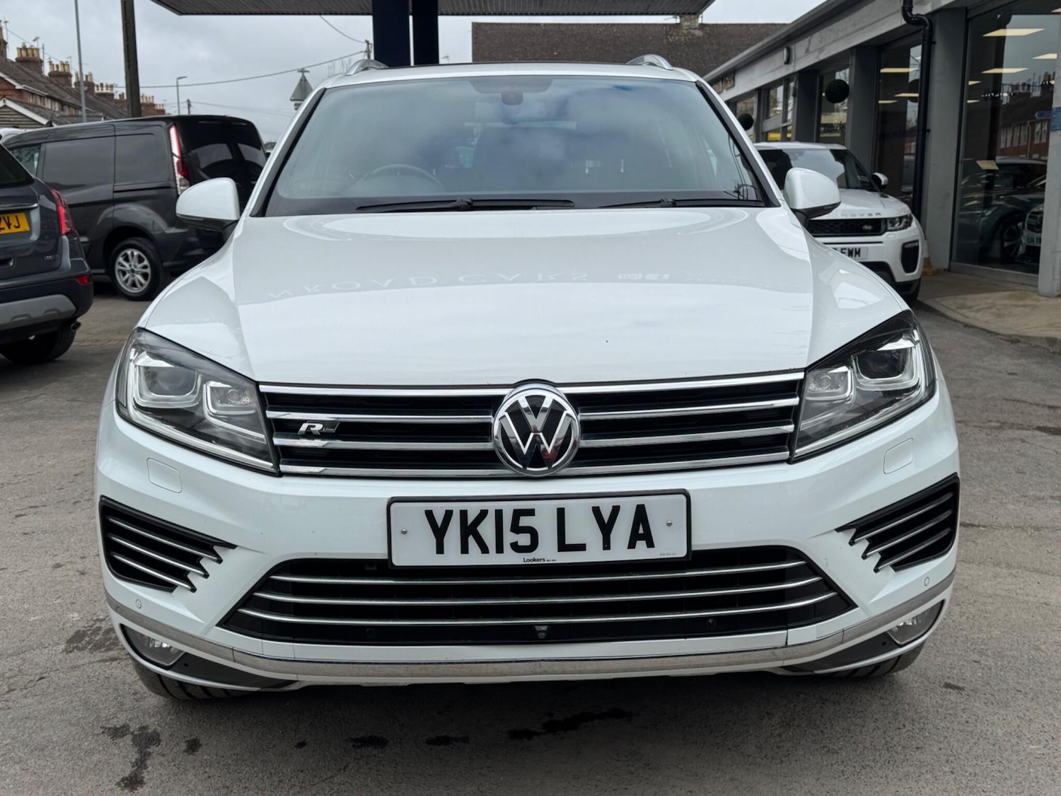 Used Volkswagen Touareg 2015 for sale - 78099893: Photo 2