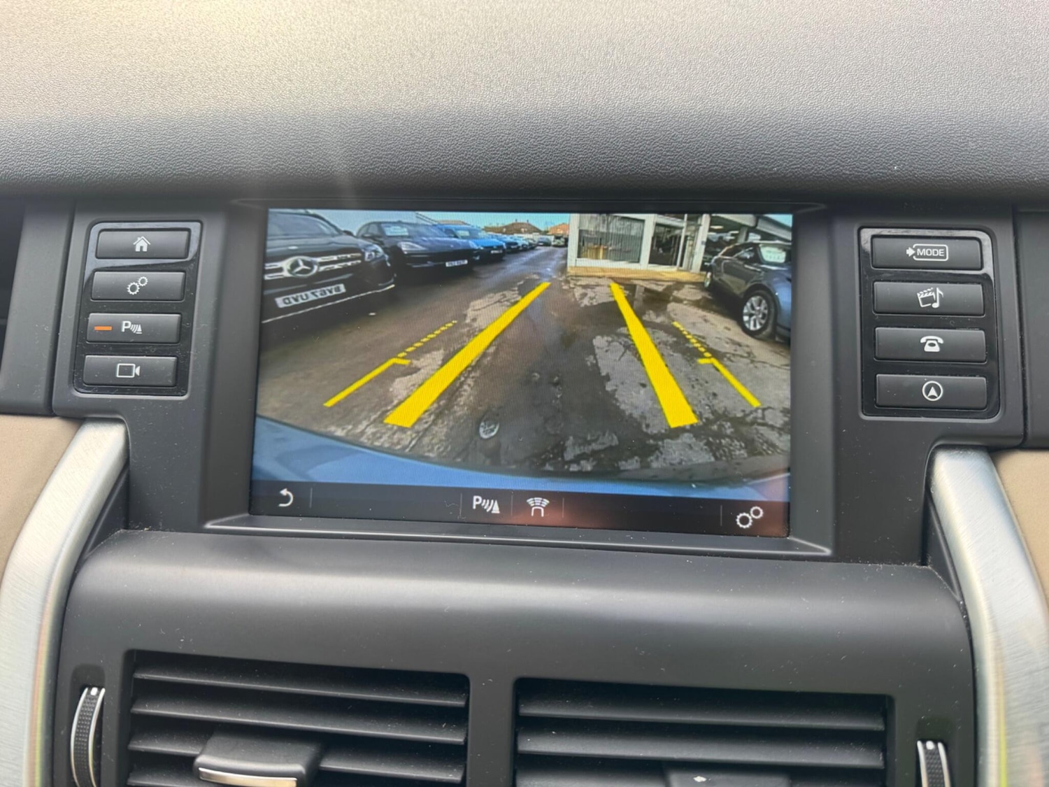 Used Land Rover Discovery Sport 2018 for sale - 77387698: Photo 27