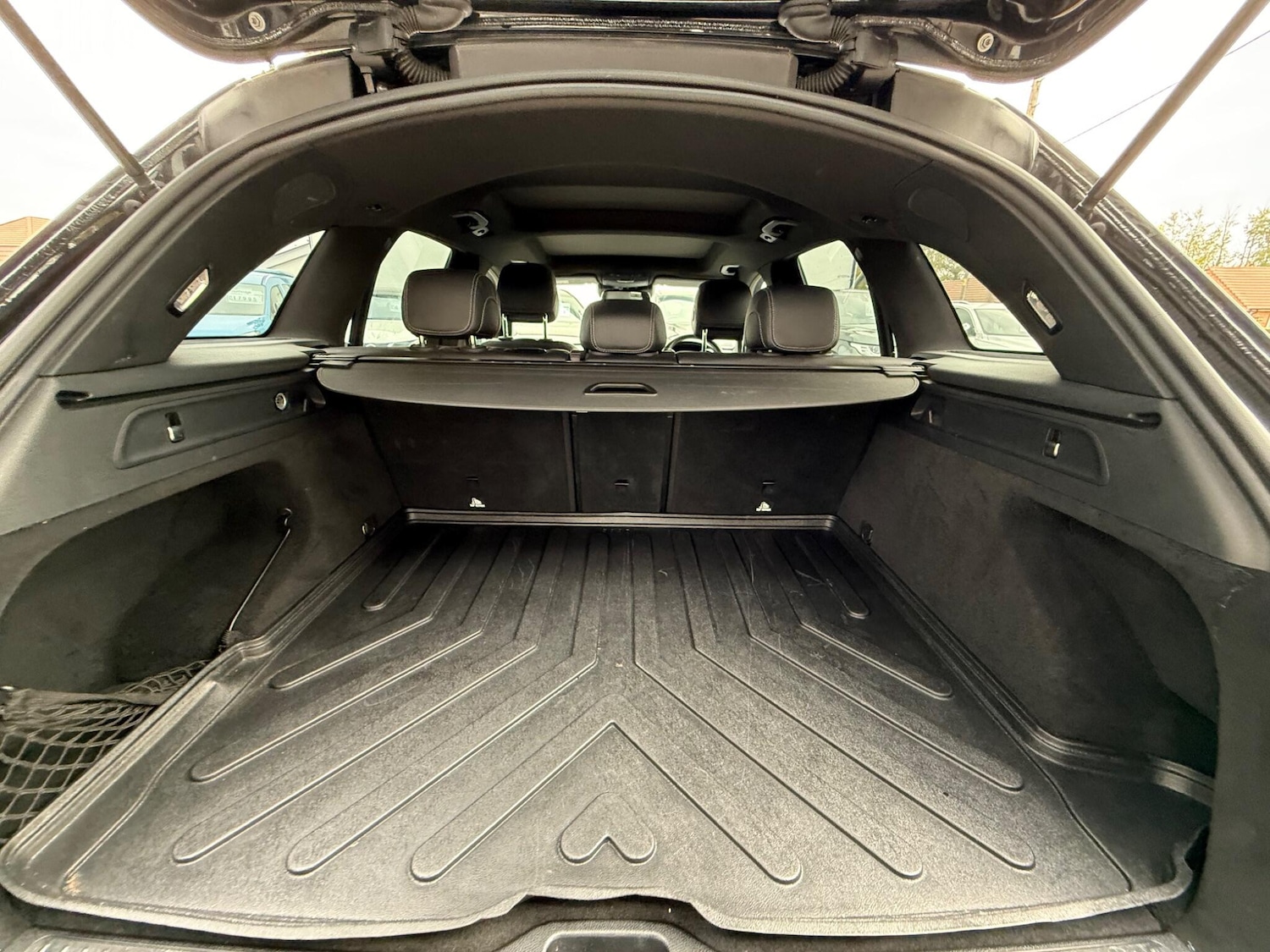 Used Mercedes-Benz GLC 2017 for sale - 76227794: Photo 8