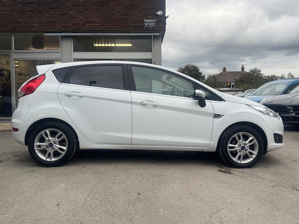 Used Ford Fiesta 2014 for sale - 76306361: Photo 2
