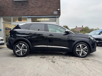 Used Peugeot 3008 2018 for sale - 76472996: Photo