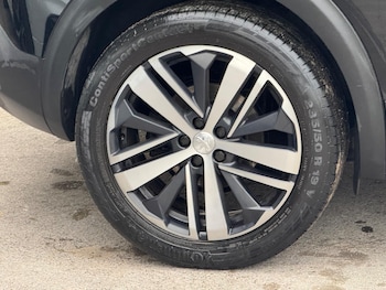 Used Peugeot 3008 2018 for sale - 76472996: Photo