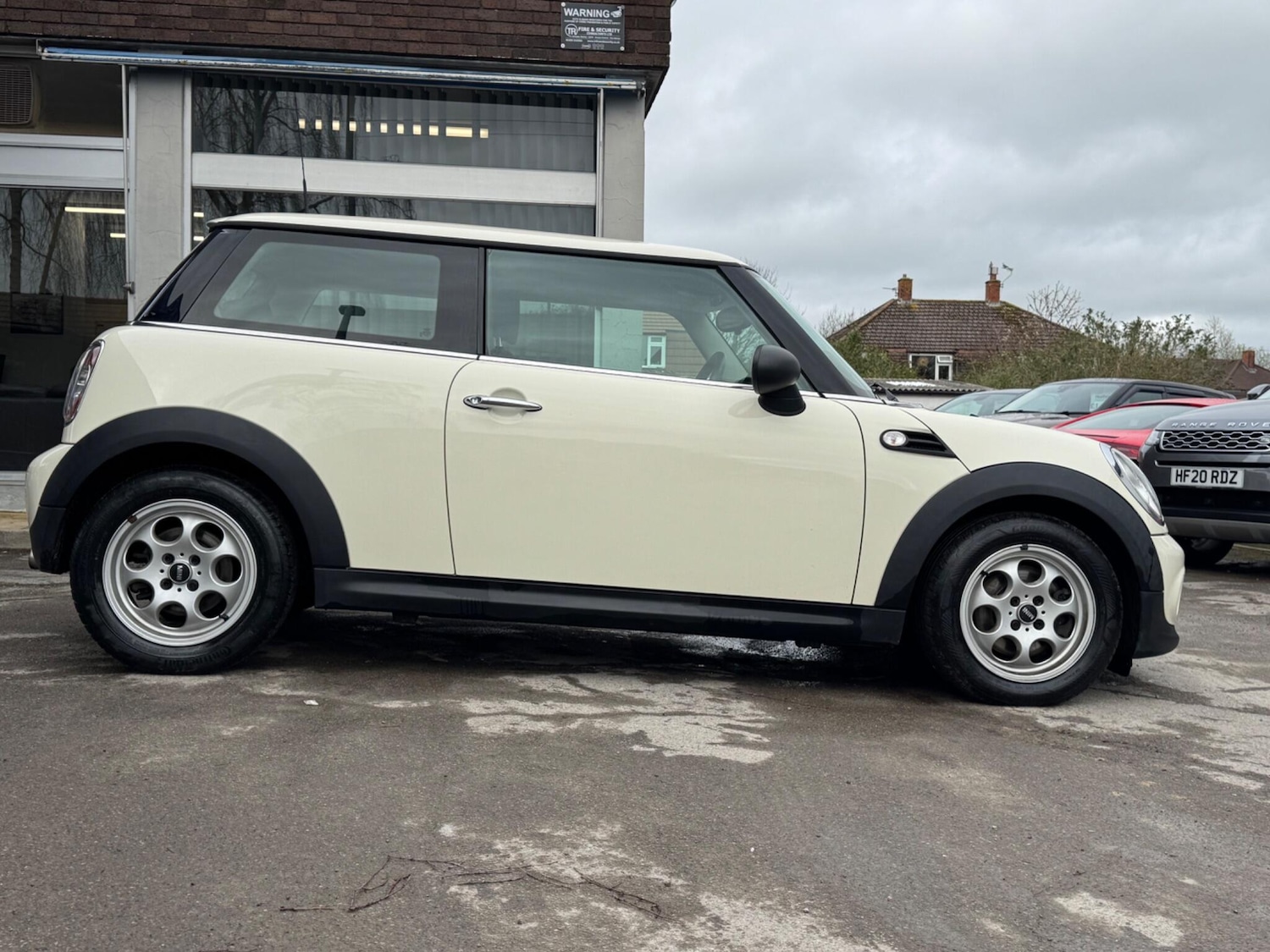 Used MINI Hatch 2013 for sale - 78047015: Photo 2