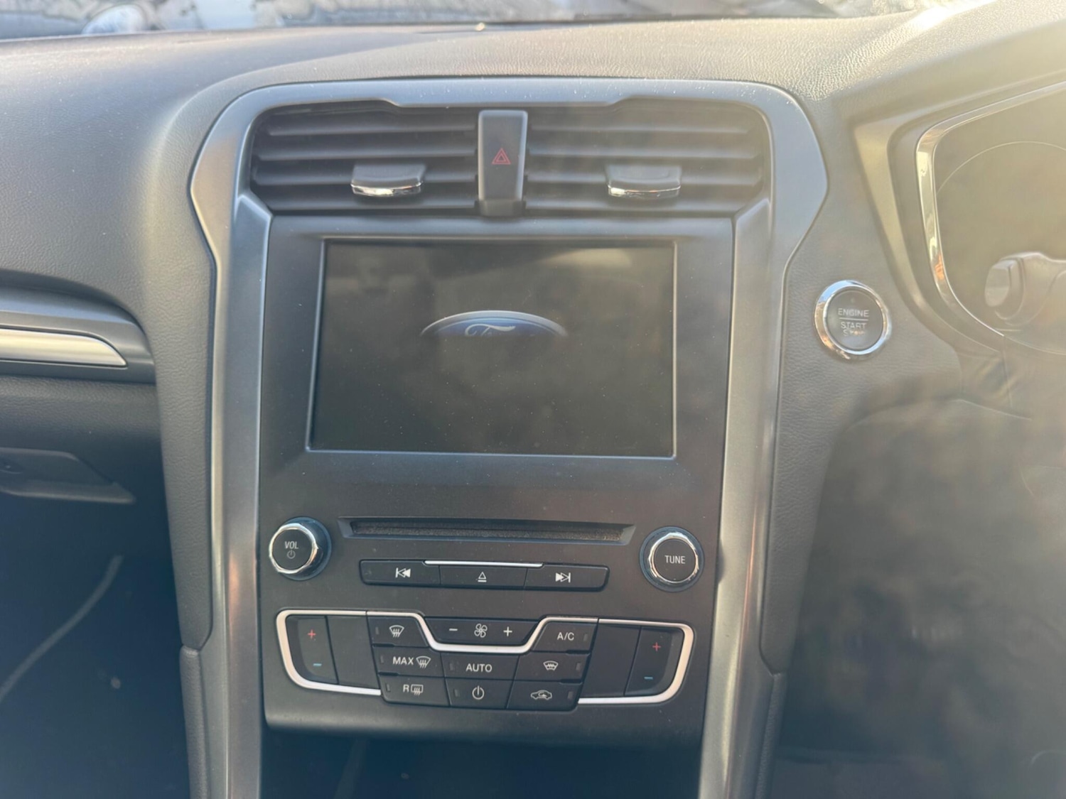 Used Ford Mondeo 2016 for sale - 76381145: Photo 18