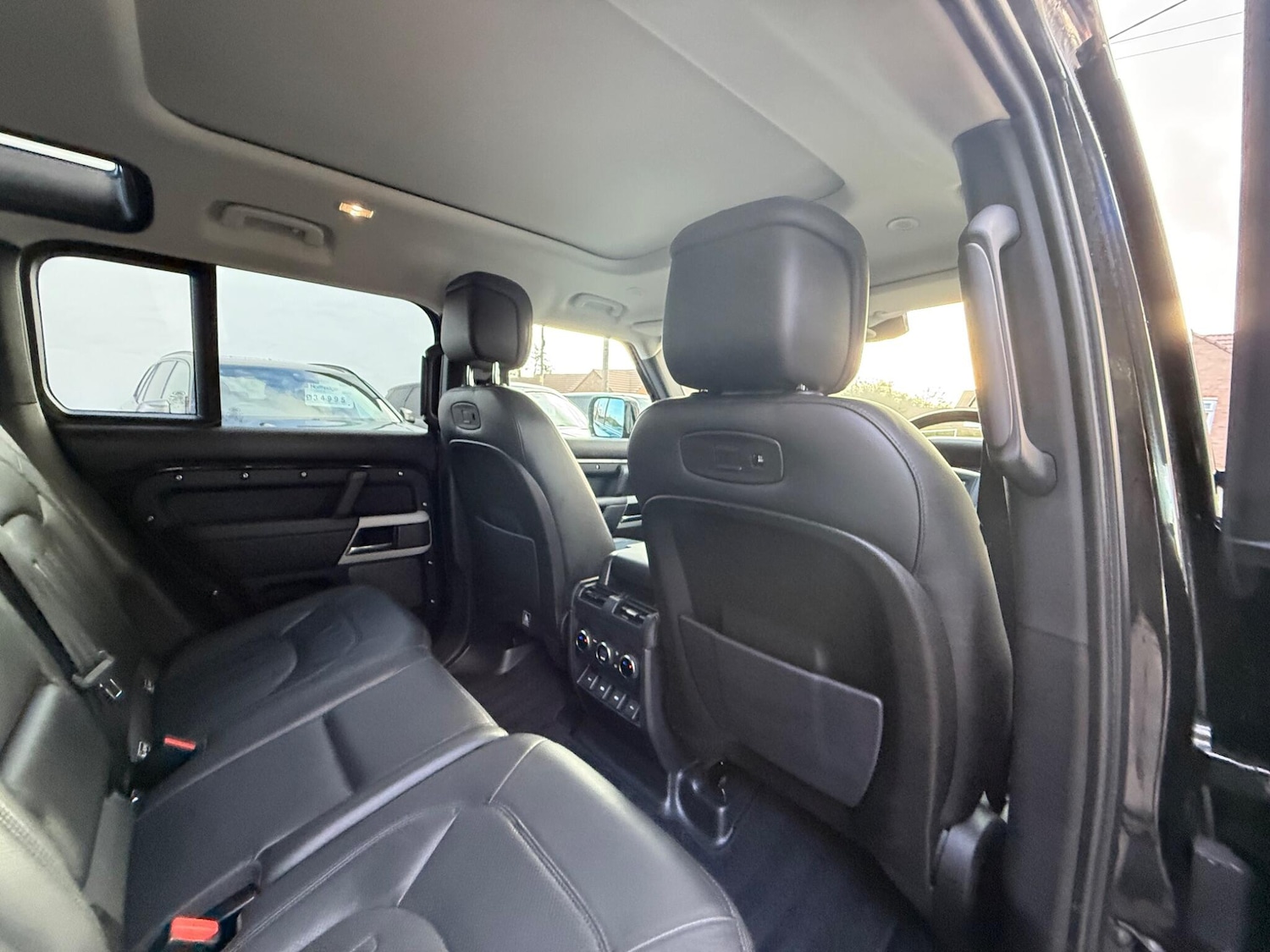 Used Land Rover Defender 110 2020 for sale - 76597108: Photo 14