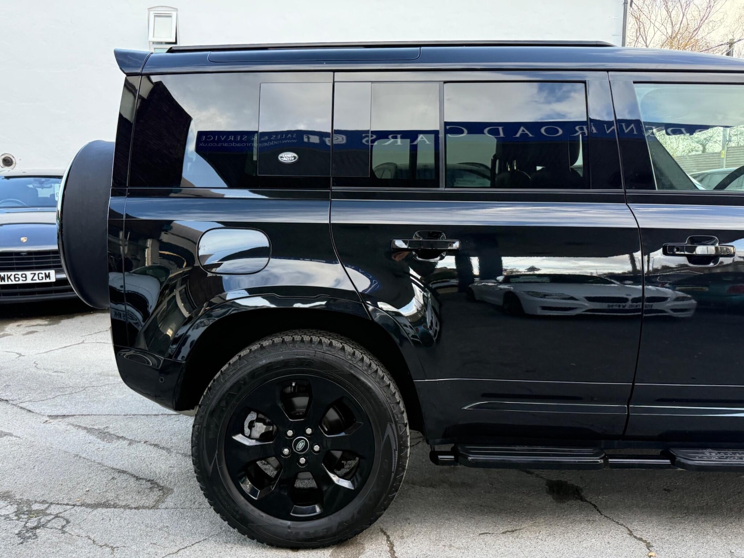 Used Land Rover Defender 110 2020 for sale - 76597108: Photo 21