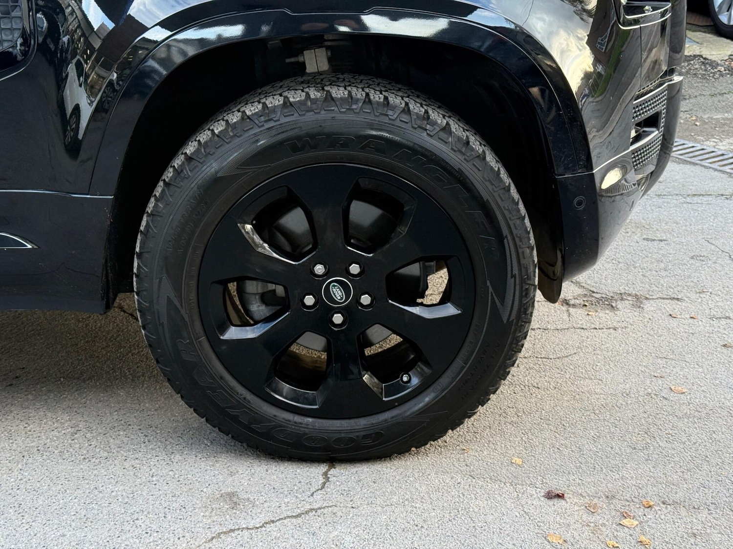 Used Land Rover Defender 110 2020 for sale - 76597108: Photo 22