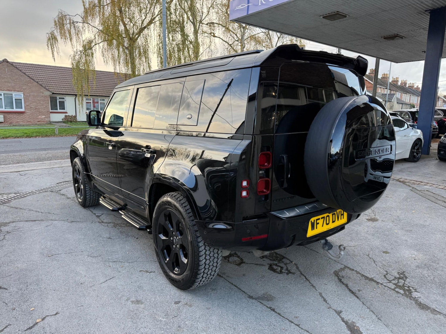 Used Land Rover Defender 110 2020 for sale - 76597108: Photo 4