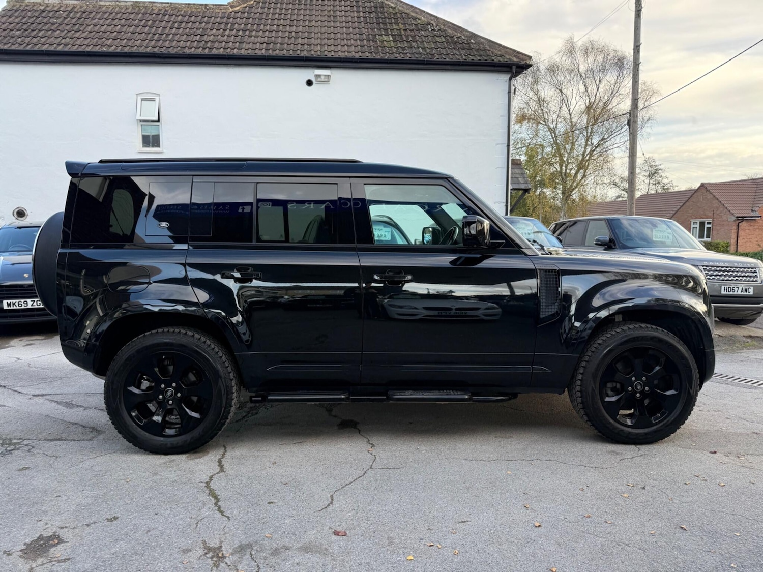 Used Land Rover Defender 110 2020 for sale - 76597108: Photo 8