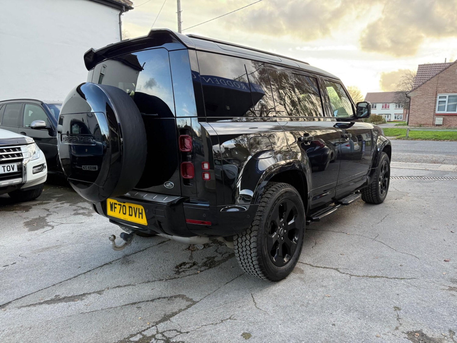 Used Land Rover Defender 110 2020 for sale - 76597108: Photo 9