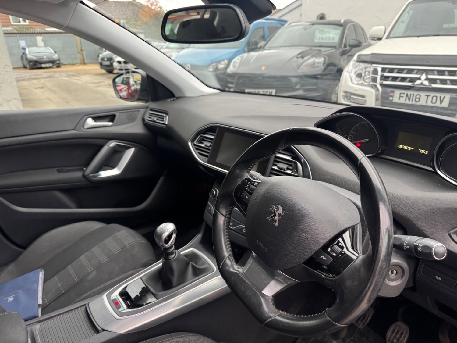 Used Peugeot 308 2015 for sale - 76511984: Photo 17