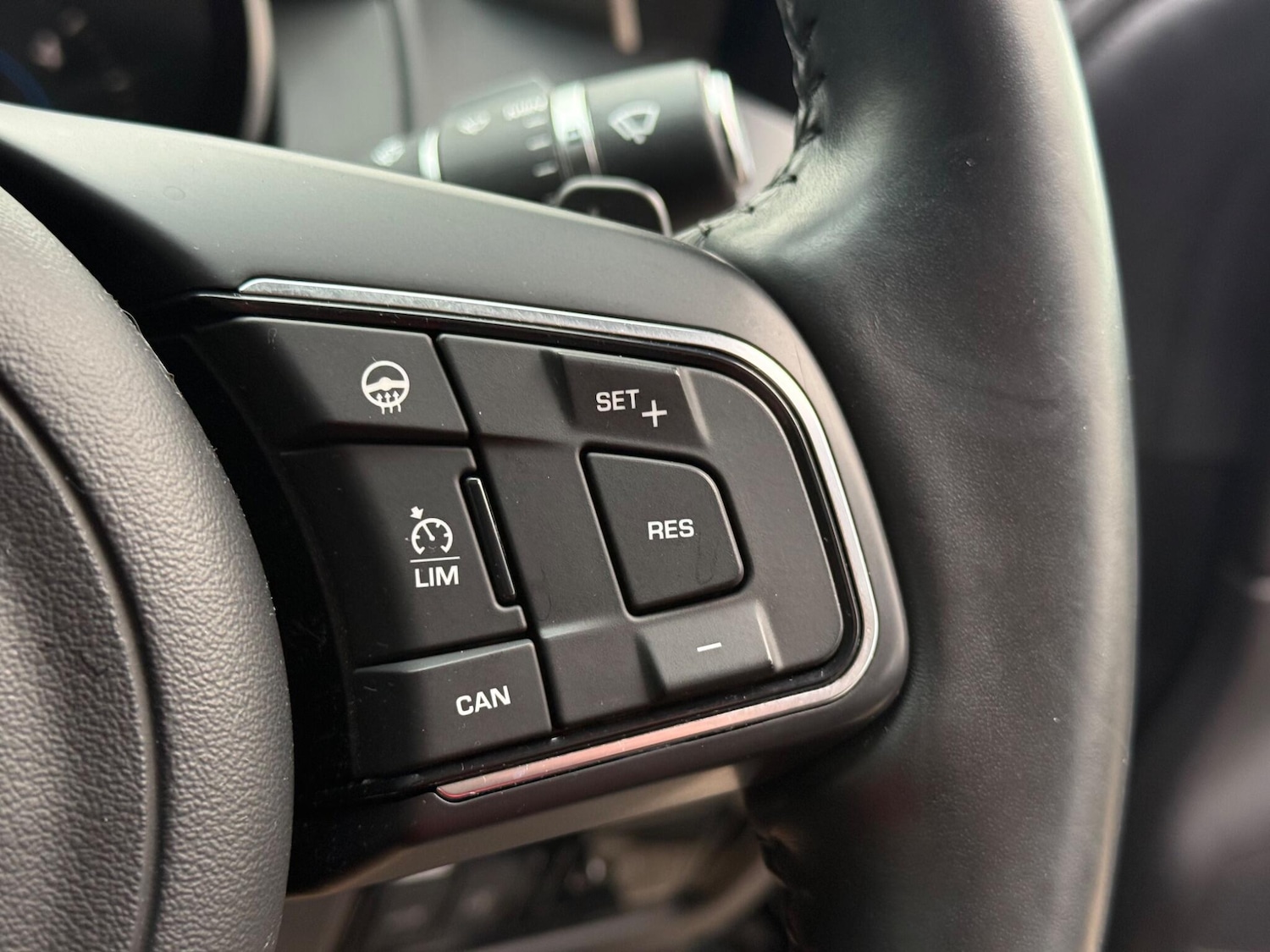 Used Jaguar XE 2017 for sale - 77396566: Photo 14