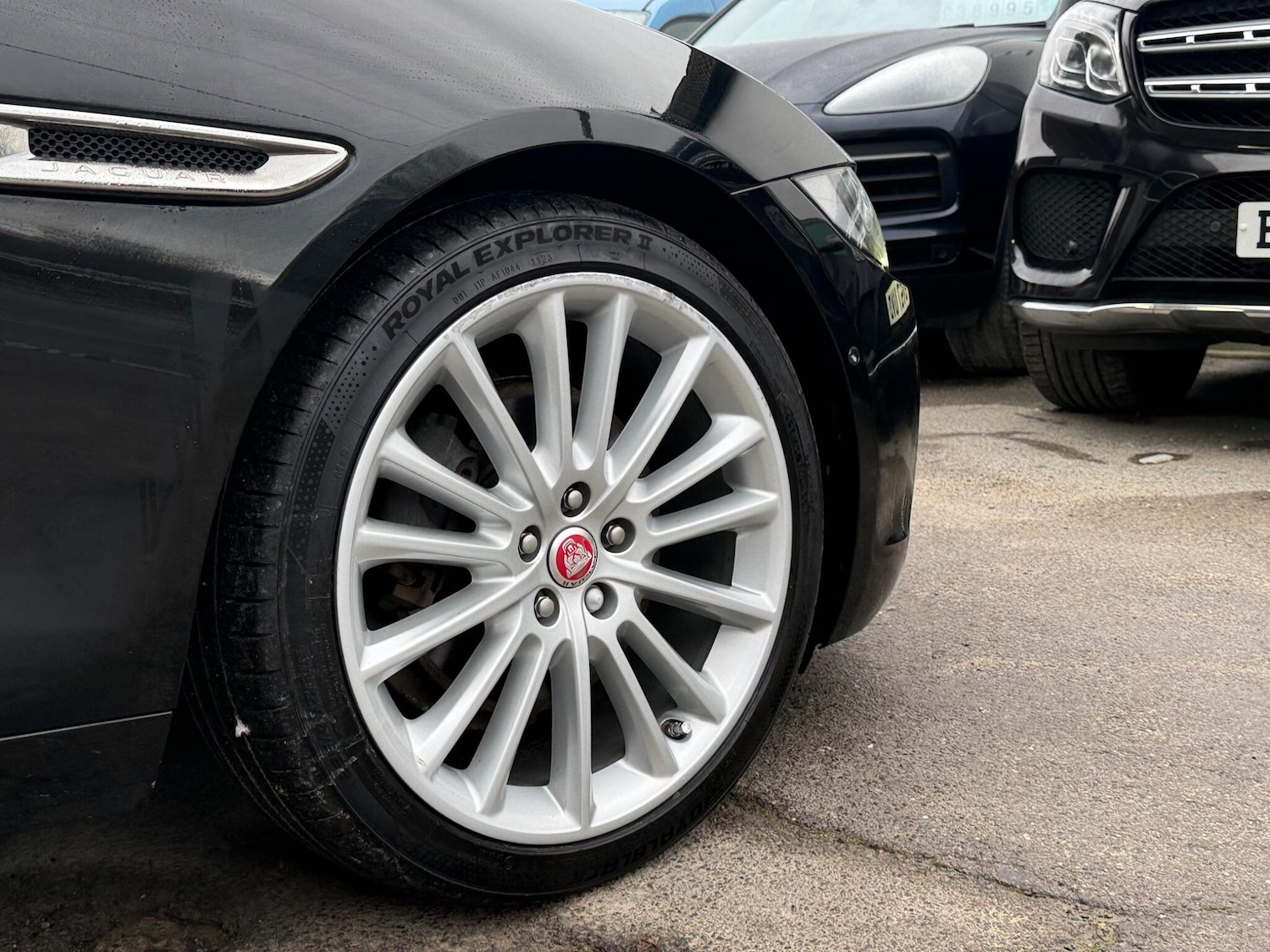 Used Jaguar XE 2017 for sale - 77396566: Photo 17