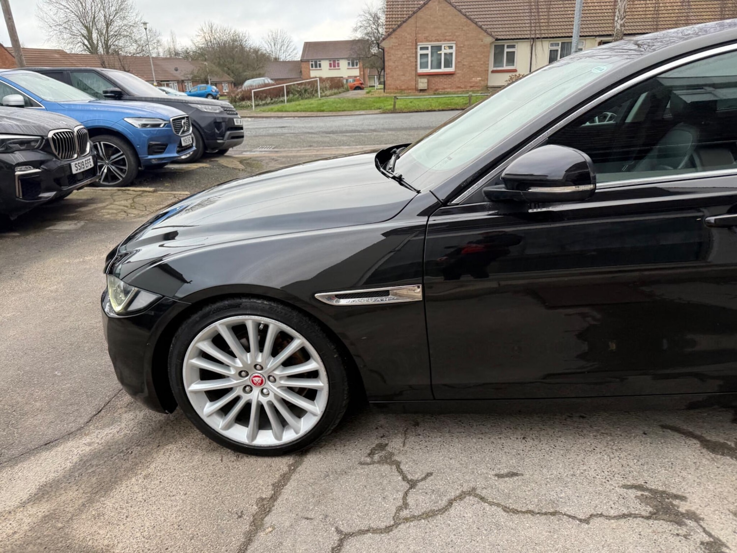 Used Jaguar XE 2017 for sale - 77396566: Photo 6