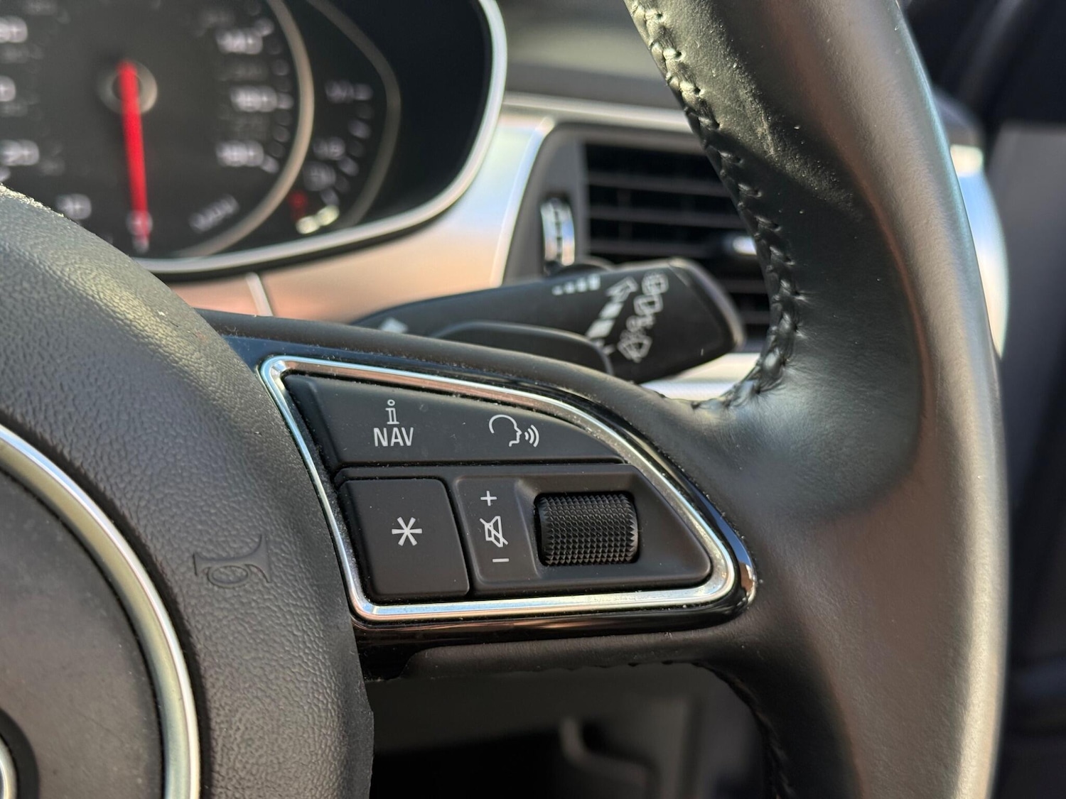 Used Audi A6 Allroad 2015 for sale - 76608176: Photo 15