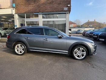 Used Audi A4 Allroad 2017 for sale - 77352106: Photo