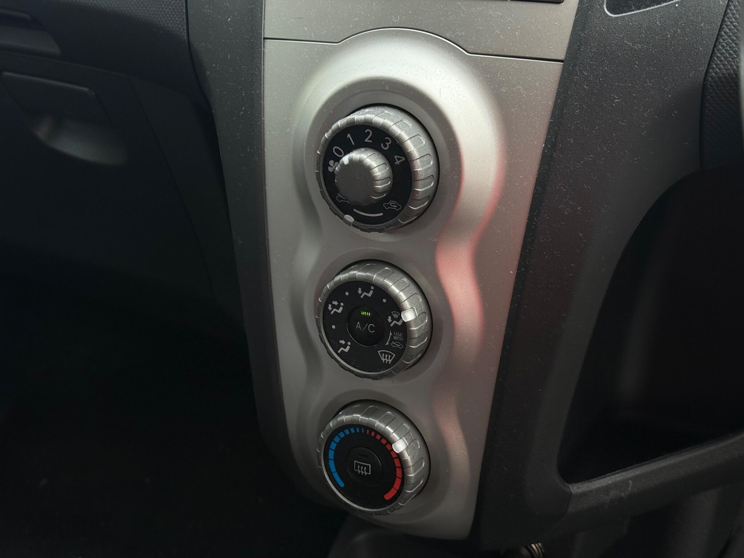 Used Toyota Yaris for sale - 77537503: Photo 22