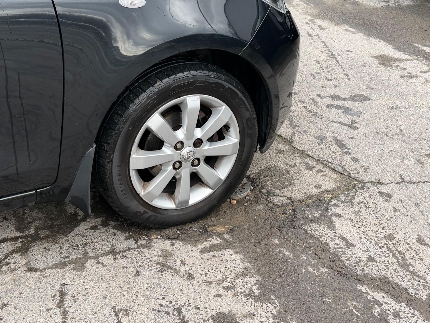 Used Toyota Yaris for sale - 77537503: Photo 3