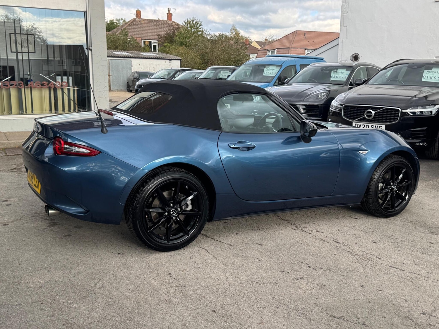 Used Mazda MX-5 2018 for sale - 76832525: Photo 3