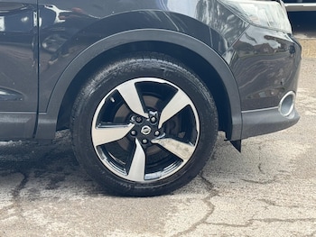 Used Nissan Qashqai 2015 for sale - 78809371: Photo