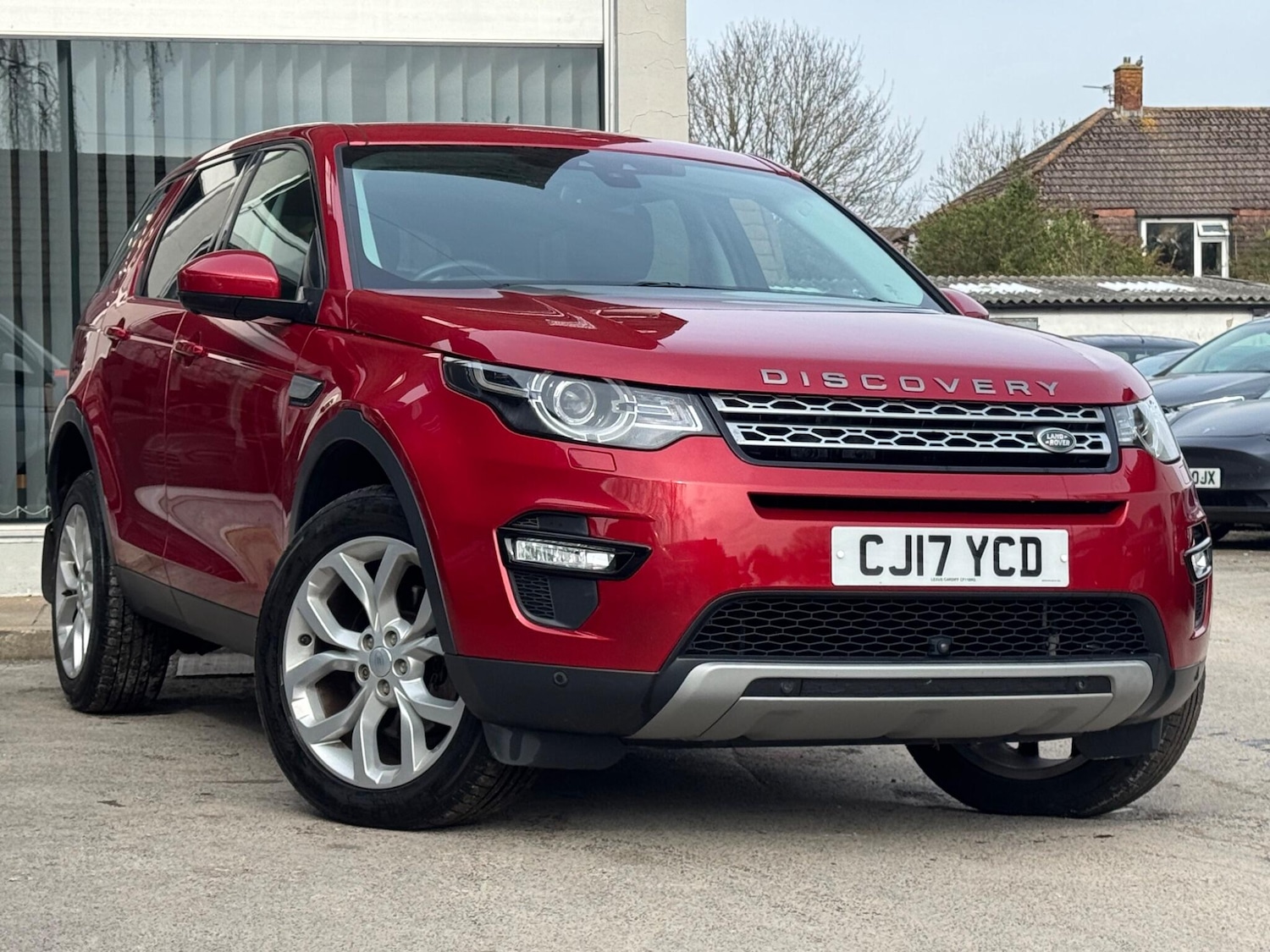 Used Land Rover Discovery Sport 2017 for sale - 77993508: Photo 1