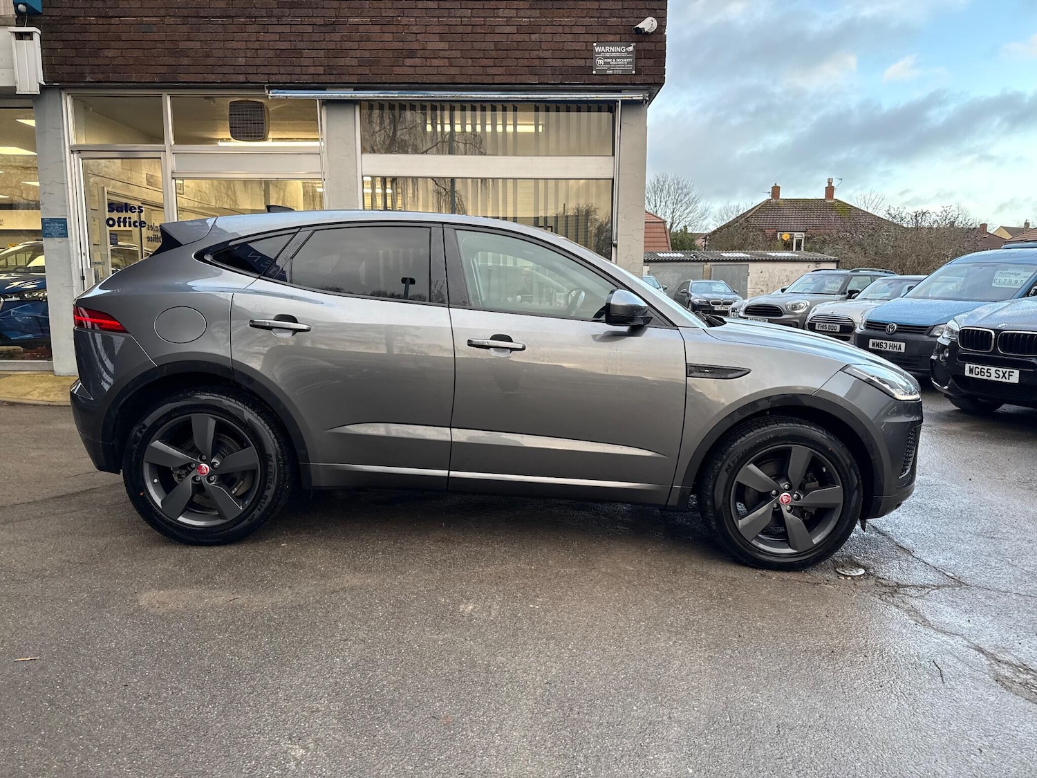 Used Jaguar E-Pace 2020 for sale - 77175415: Photo 2