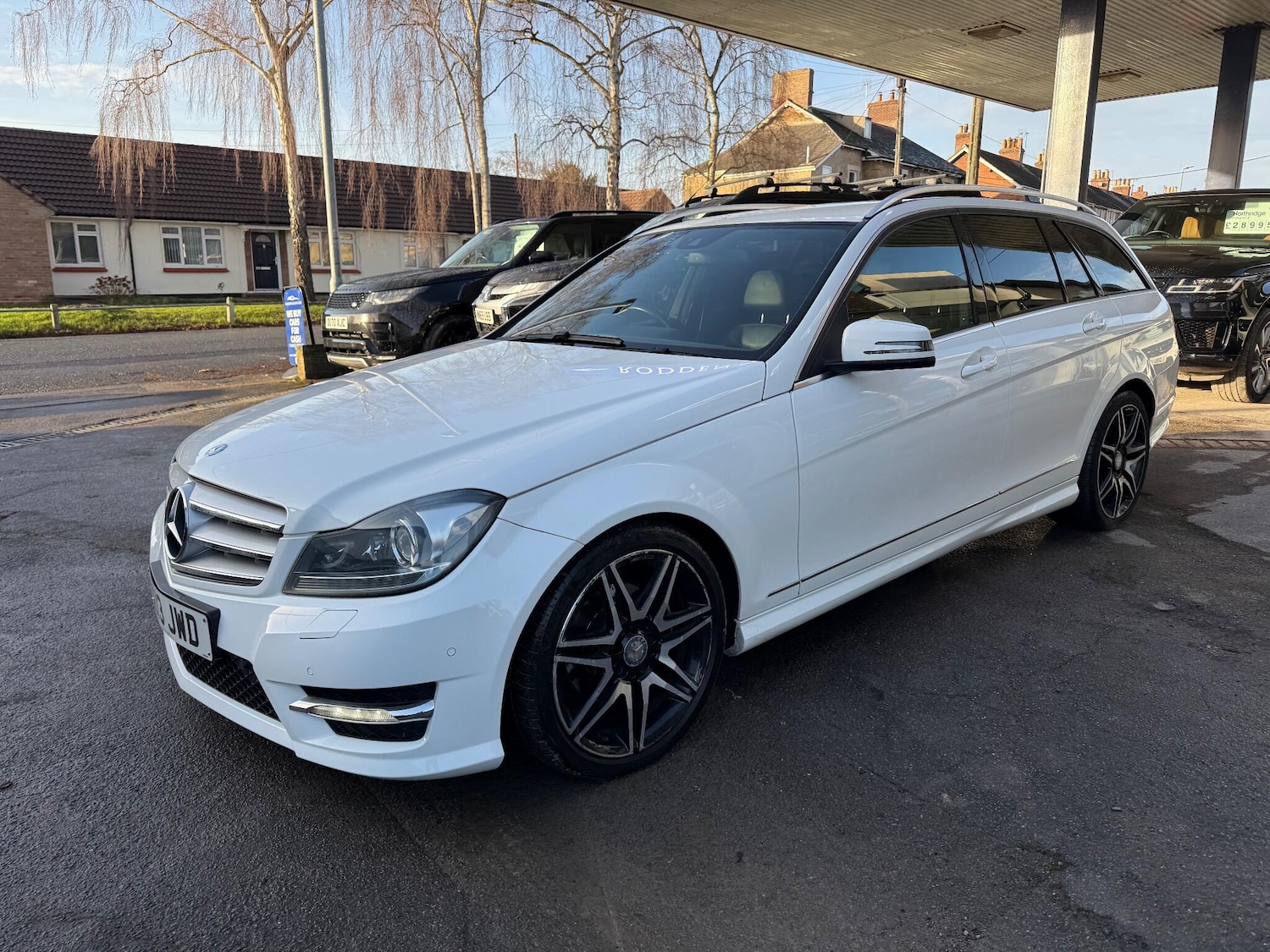 Used Mercedes-Benz C Class 2013 for sale - 77130801: Photo 3