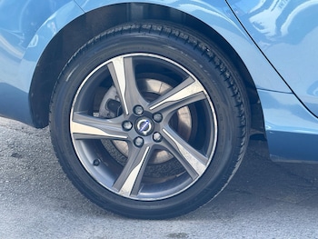 Used Volvo V40 2015 for sale - 78491555: Photo
