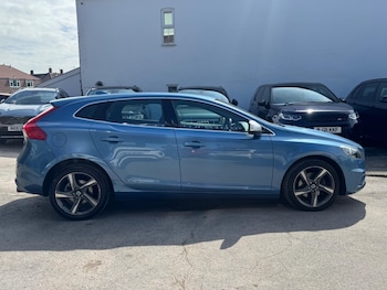 Used Volvo V40 2015 for sale - 78491555: Photo